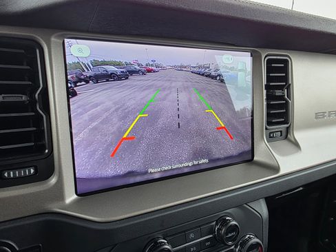 Used 2025 Ford Bronco Outer Banks image 20