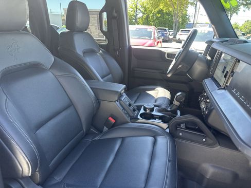 Used 2025 Ford Bronco Big Bend w/ Black Diamond Package AWD/4WD image 13