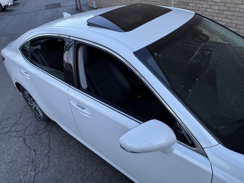 Used 2017 Lexus ES 350 image 8