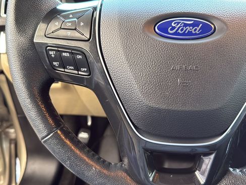 Used 2017 Ford Explorer Limited w/ Equipment Group 301A FWD image 15