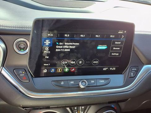 Used 2023 Chevrolet Blazer LT FWD image 5