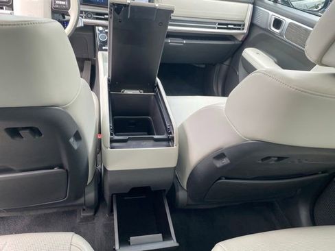 Used 2024 Hyundai Santa Fe Calligraphy image 40