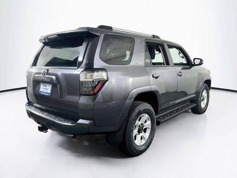 Used 2021 Toyota 4Runner SR5 AWD/4WD image 5