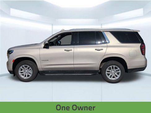 Used 2024 Chevrolet Tahoe LT RWD image 2