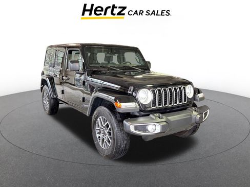 Used 2025 Jeep Wrangler Sahara image 1