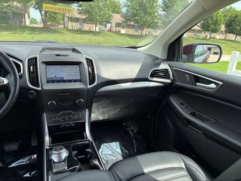 Used 2020 Ford Edge SEL w/ Convenience Package AWD/4WD image 23