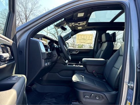 New 2026 GMC Yukon Denali w/ Denali Reserve Package AWD/4WD image 10