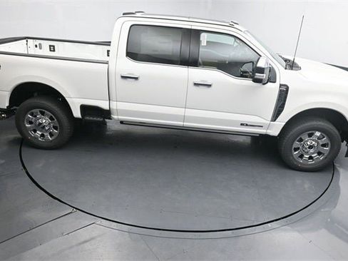 New 2026 Ford F250 Lariat w/ Lariat Ultimate Package image 23