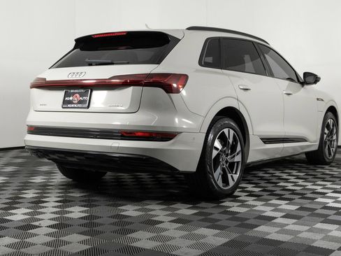 Used 2021 Audi e-tron Premium w/ Convenience Plus Package image 6