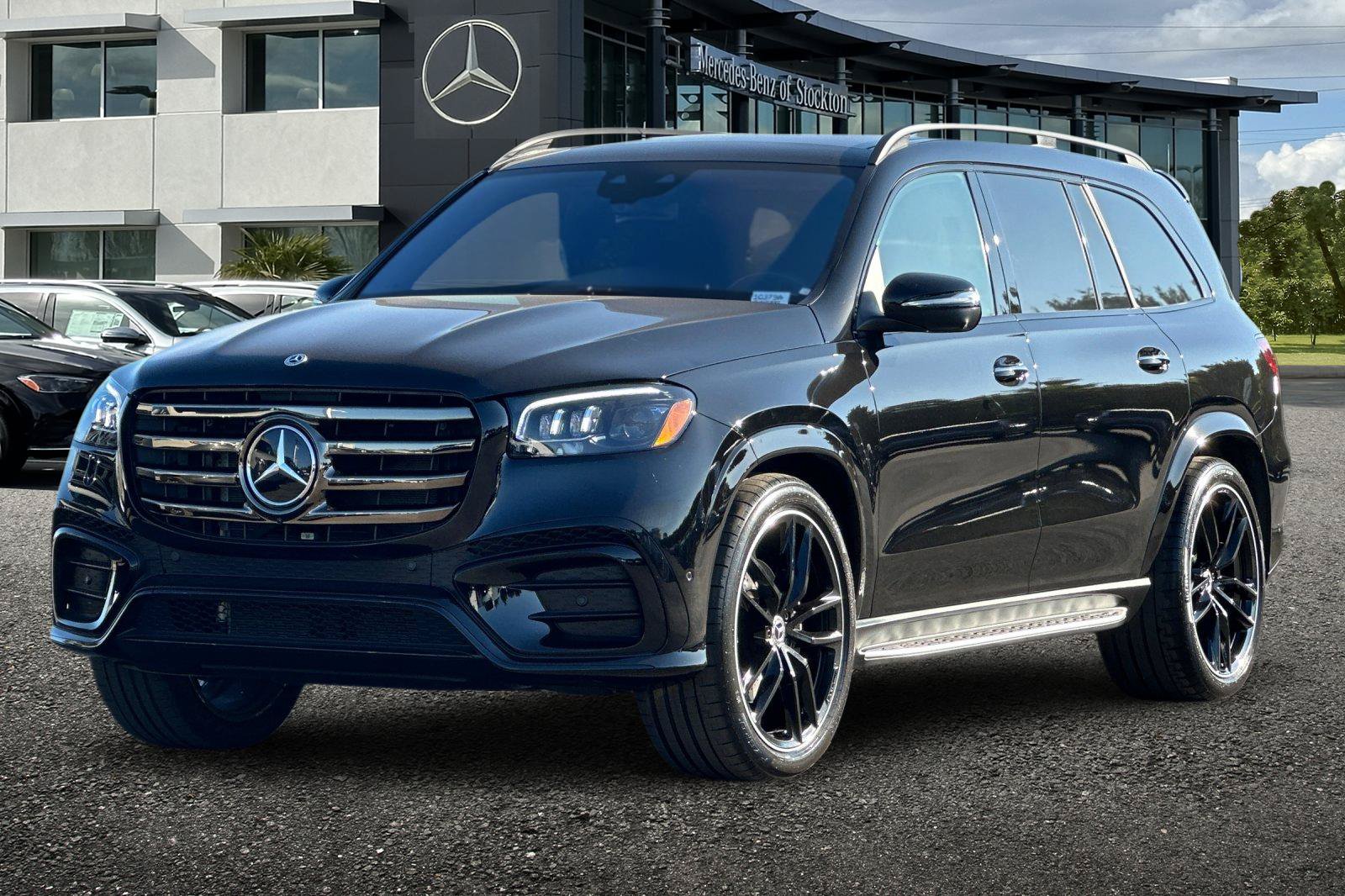Certified 2025 Mercedes-Benz GLS 580 4MATIC image 8