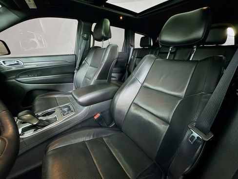 Used 2018 Jeep Grand Cherokee Limited w/ Luxury Group II image 11