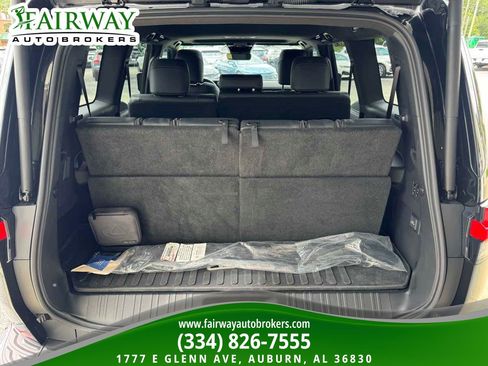 Used 2024 Lexus GX 550 w/ Accessory Package (Z1) AWD/4WD image 29