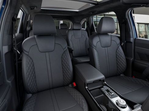 New 2026 Kia Sorento SX Prestige AWD/4WD image 16