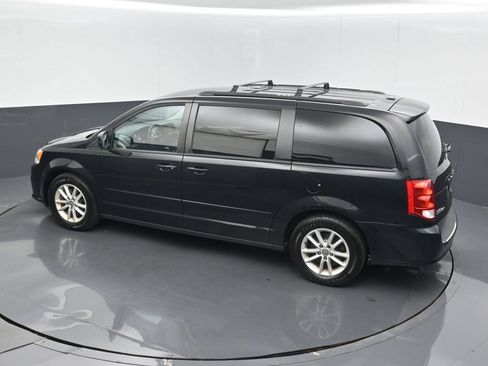 Used 2016 Dodge Grand Caravan SXT FWD image 15