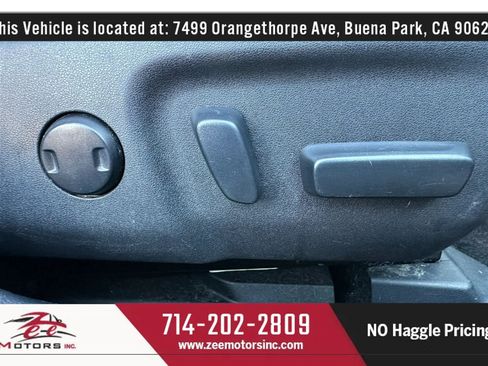 Used 2013 Toyota Avalon Limited w/ Technology Pkg FWD image 46