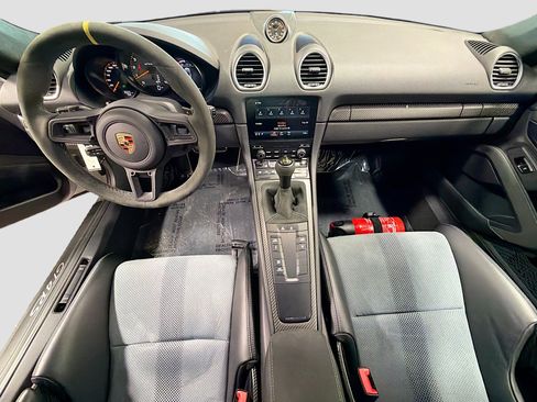 Used 2025 Porsche 718 Cayman GT4 RS w/ Chrono Package RWD image 16