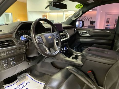 Used 2021 Chevrolet Suburban LT image 12