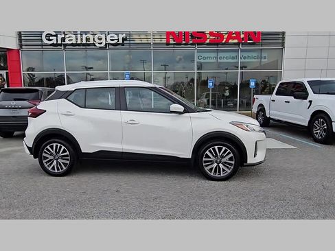 Used 2024 Nissan Kicks SV image 36