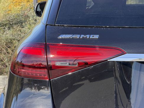 New 2026 Mercedes-Benz GLE 63 AMG S image 11