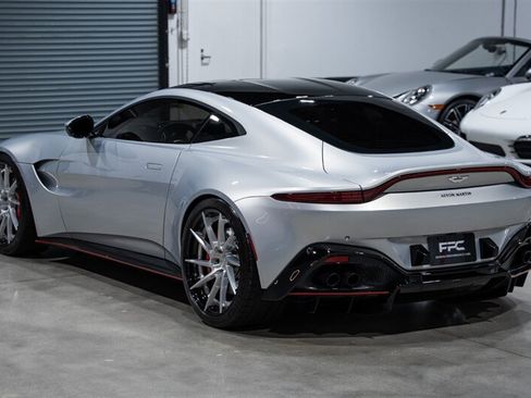 Used 2019 Aston Martin V8 Vantage Coupe RWD image 61