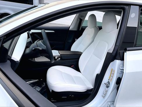 Used 2022 Tesla Model 3 Performance image 7