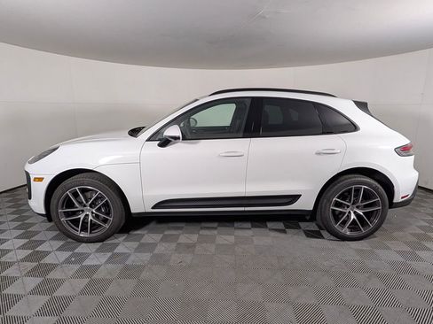 Certified 2026 Porsche Macan AWD/4WD image 2