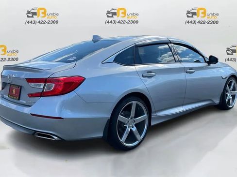 Used 2018 Honda Accord Sport image 5