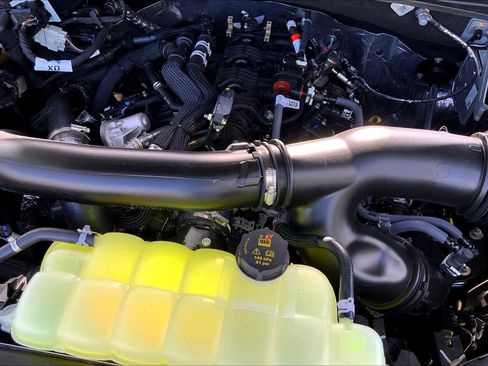 New 2025 Lincoln Navigator L Reserve w/ Jet Appearance Package image 17