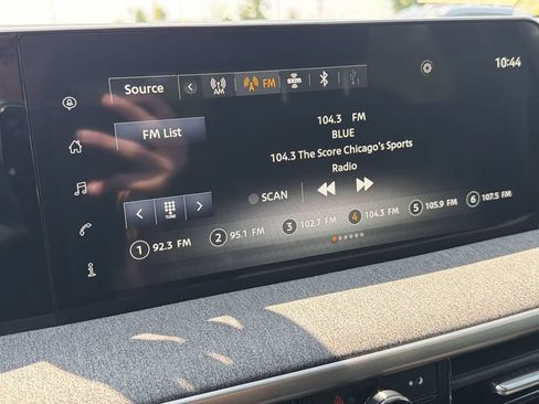 Certified 2025 Nissan Kicks SV AWD/4WD image 12