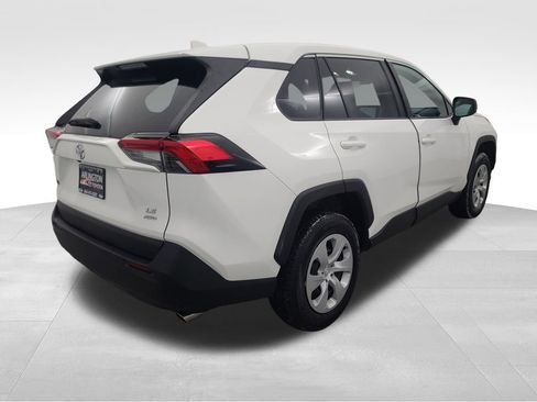 Used 2024 Toyota RAV4 LE image 5