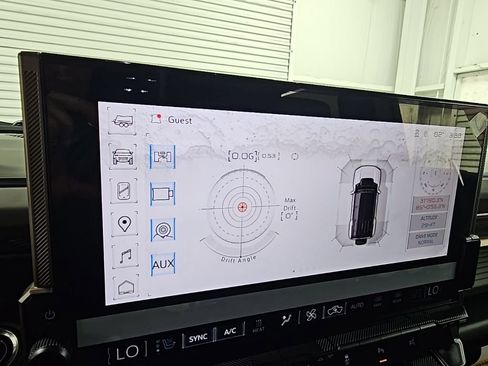 New 2025 GMC Hummer EV 2X w/ Extreme Off-Road Package image 15