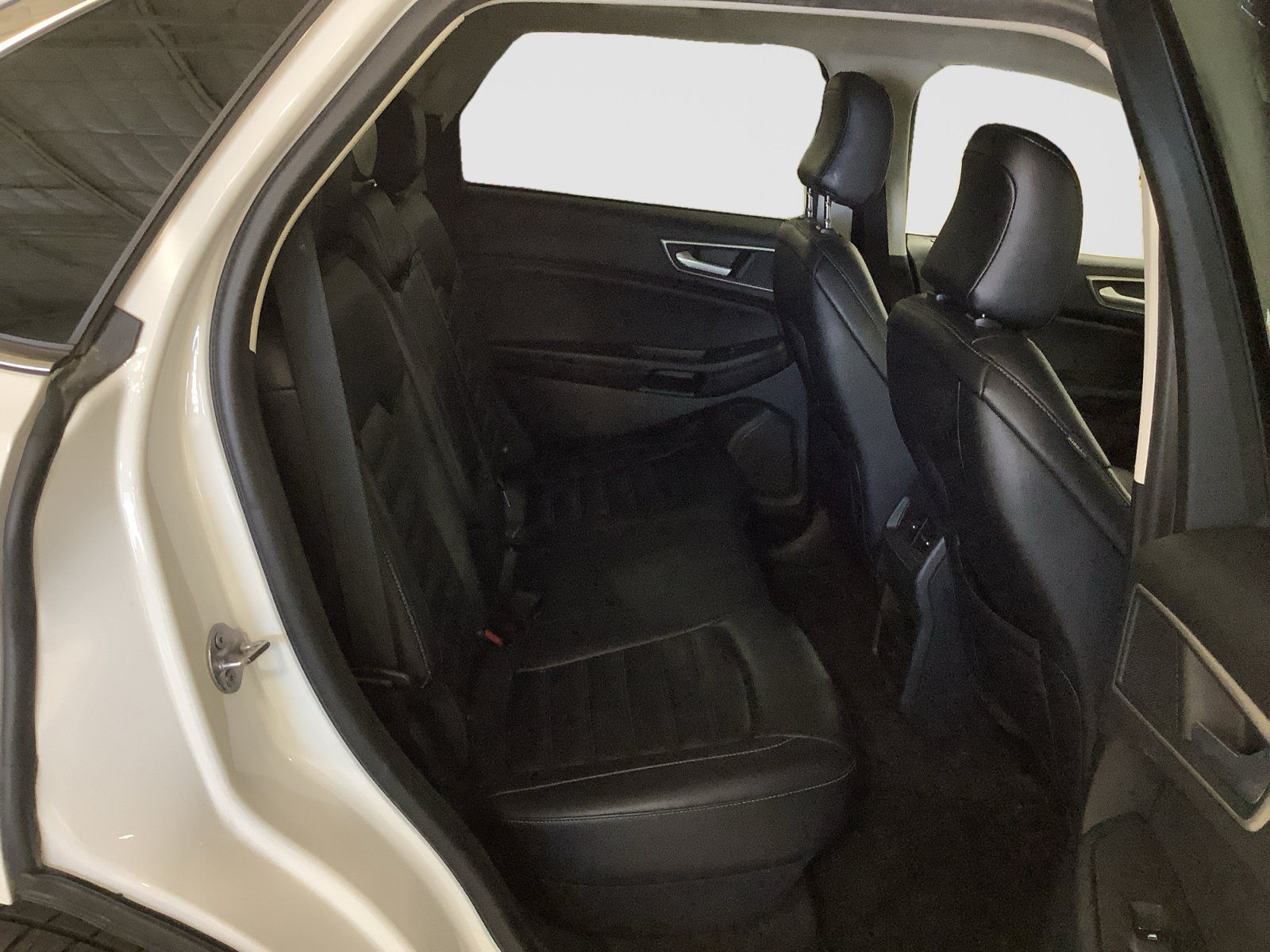 Used 2024 Ford Edge SEL AWD/4WD image 19