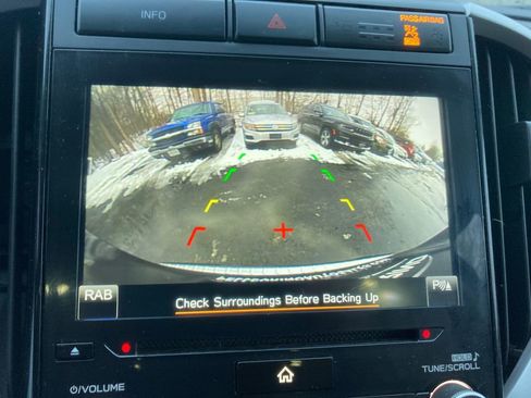 Used 2022 Subaru Ascent Premium w/ Convenience Package image 24