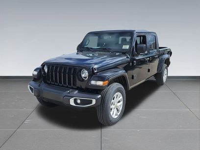 Used 2023 Jeep Gladiator Sport