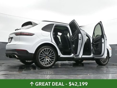 Used 2022 Porsche Cayenne image 75