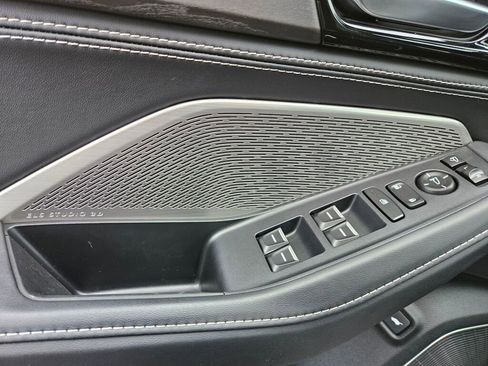 Used 2023 Acura MDX SH-AWD w/ Advance Package image 23