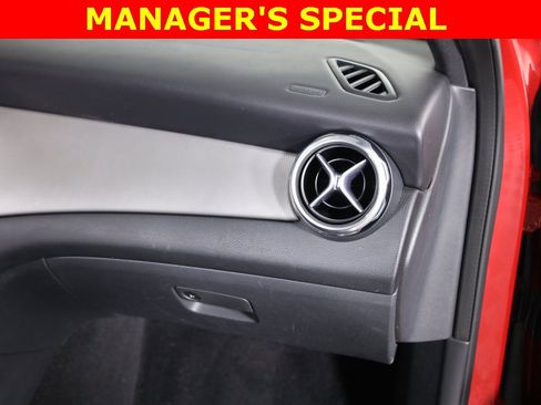 Used 2019 Mercedes-Benz GLA 250 4MATIC image 48