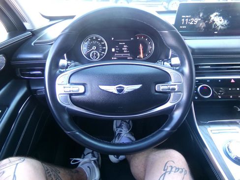 Used 2024 Genesis GV80 2.5T image 10