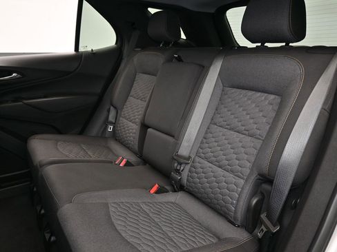 Used 2021 Chevrolet Equinox LT image 31