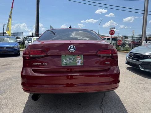 Used 2016 Volkswagen Jetta SEL FWD image 5