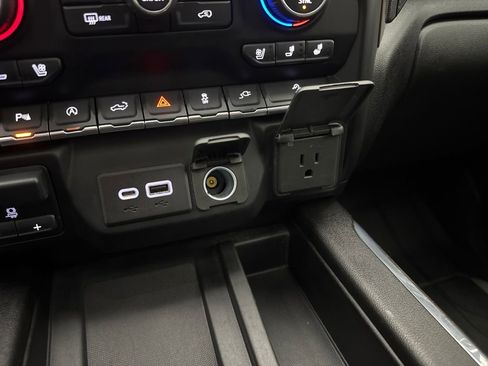 Used 2021 Chevrolet Silverado 1500 High Country w/ Technology Package AWD/4WD image 54
