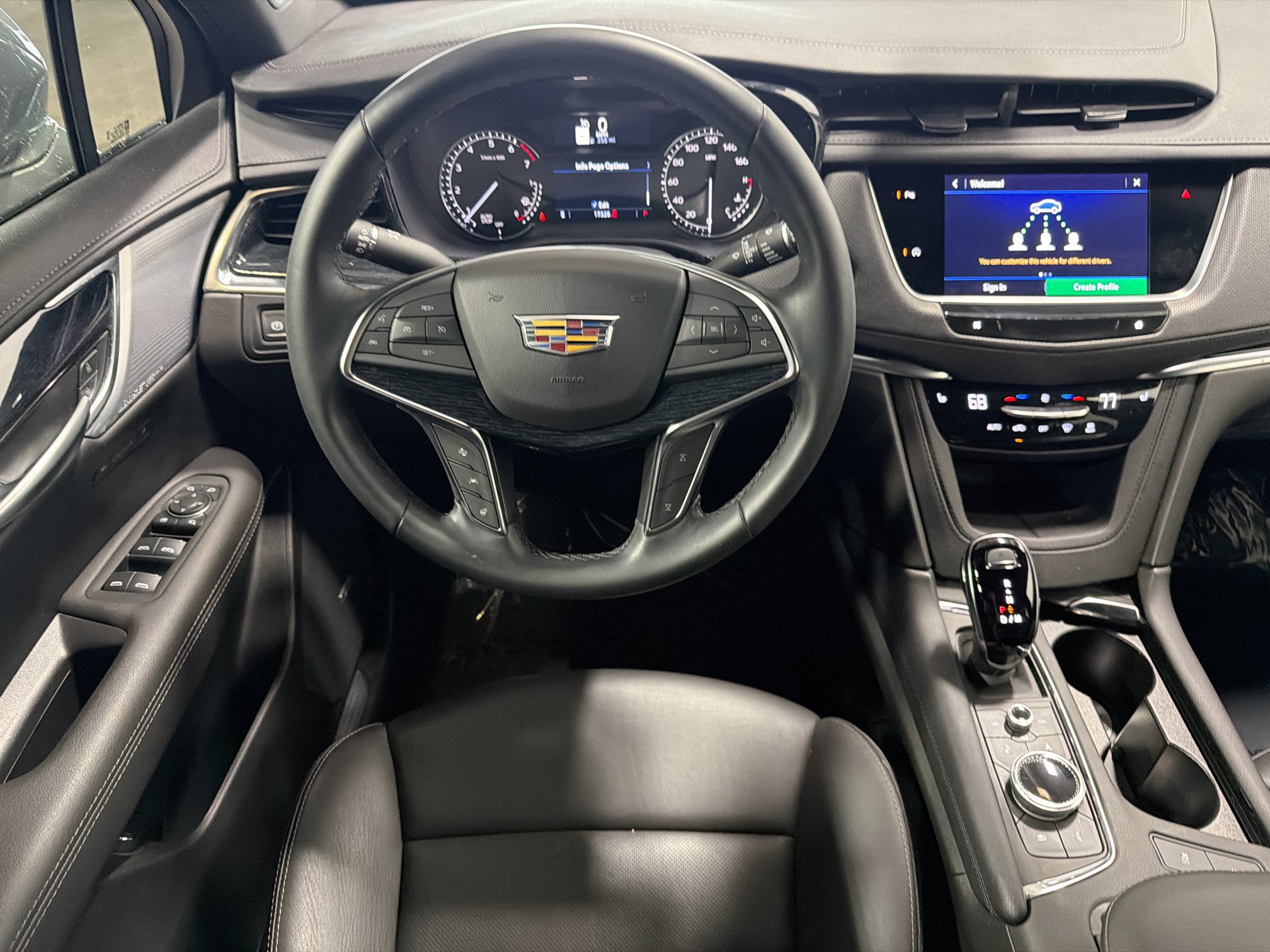 Used 2025 Cadillac XT5 Premium Luxury FWD image 17