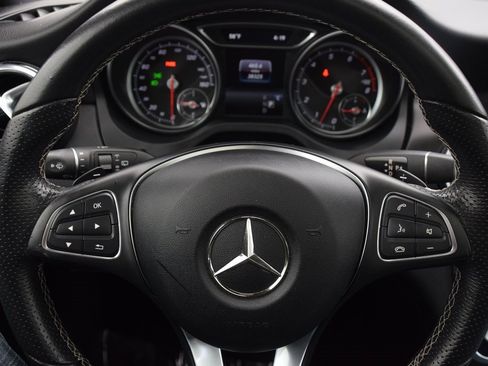 Used 2018 Mercedes-Benz GLA 250 4MATIC image 22