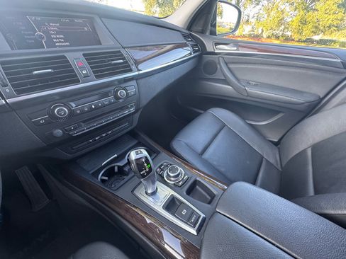 Used 2011 BMW X5 xDrive35i image 24