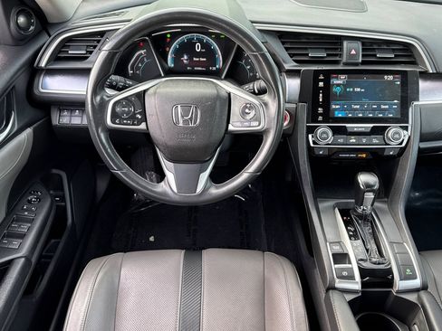 Used 2017 Honda Civic Touring image 24