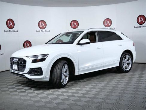Used 2022 Audi Q8 Premium Plus image 4
