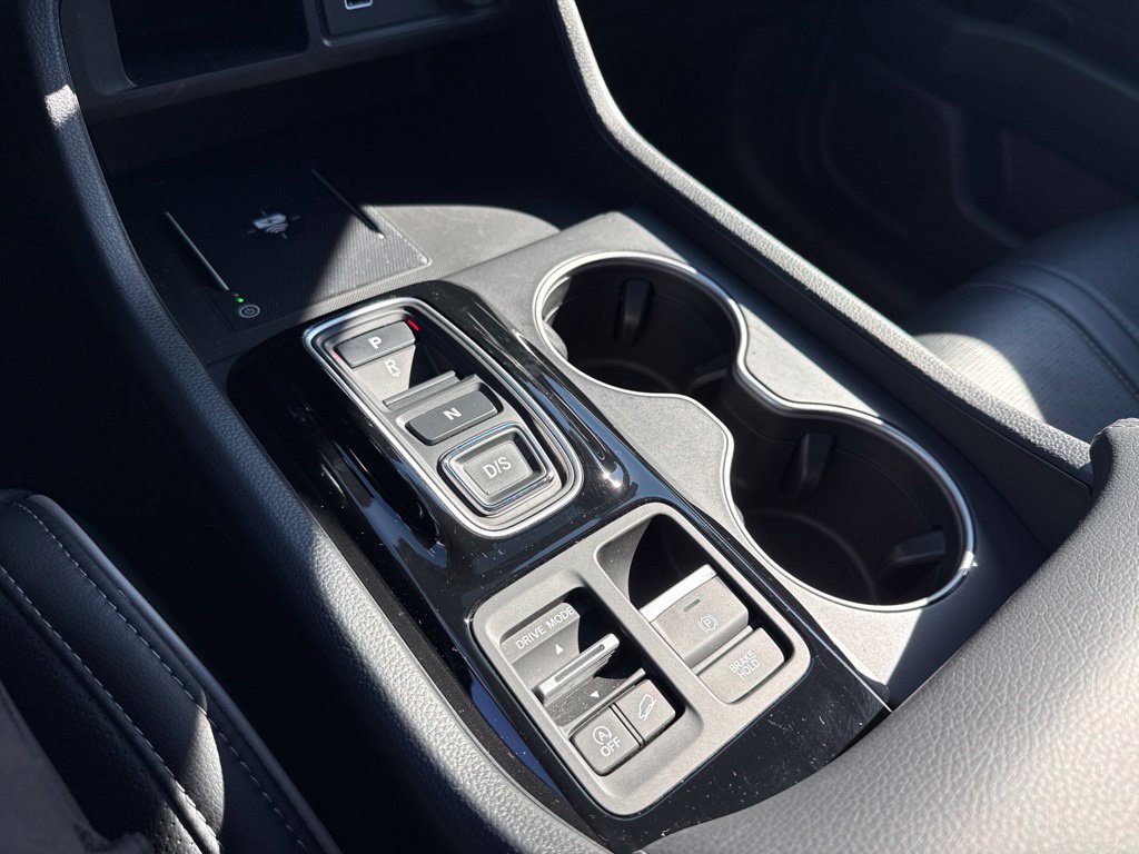 Certified 2025 Honda Pilot Elite image 31