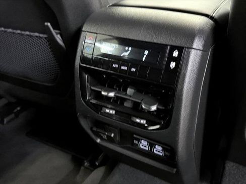 Certified 2024 Jeep Grand Cherokee L Altitude image 19