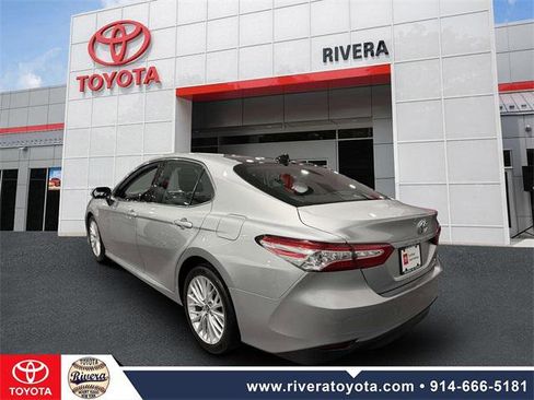 Certified 2020 Toyota Camry XLE image 6
