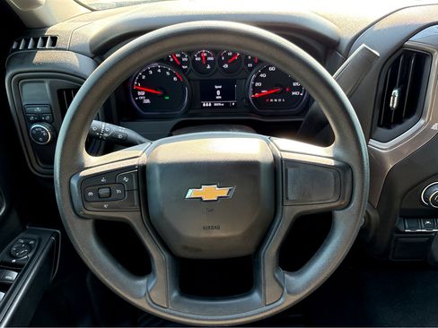Used 2024 Chevrolet Silverado 1500 Custom image 15